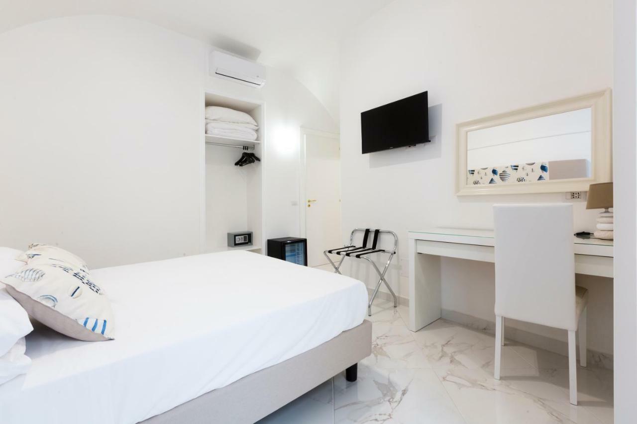 Holiday Sorrento Center Экстерьер фото